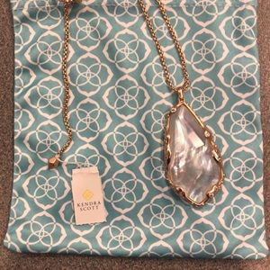 NWT Kendra Scott stone necklace
